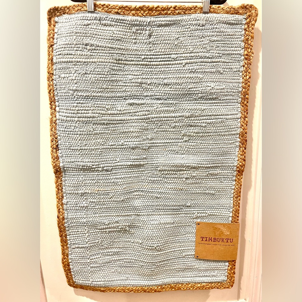 Timbuktu Woven Rug w Raffia Braided Trim 21 x 34